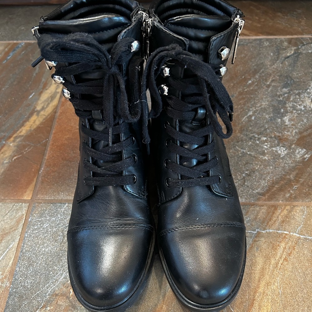 Blondo water resistant combat boots size 8. Worn once